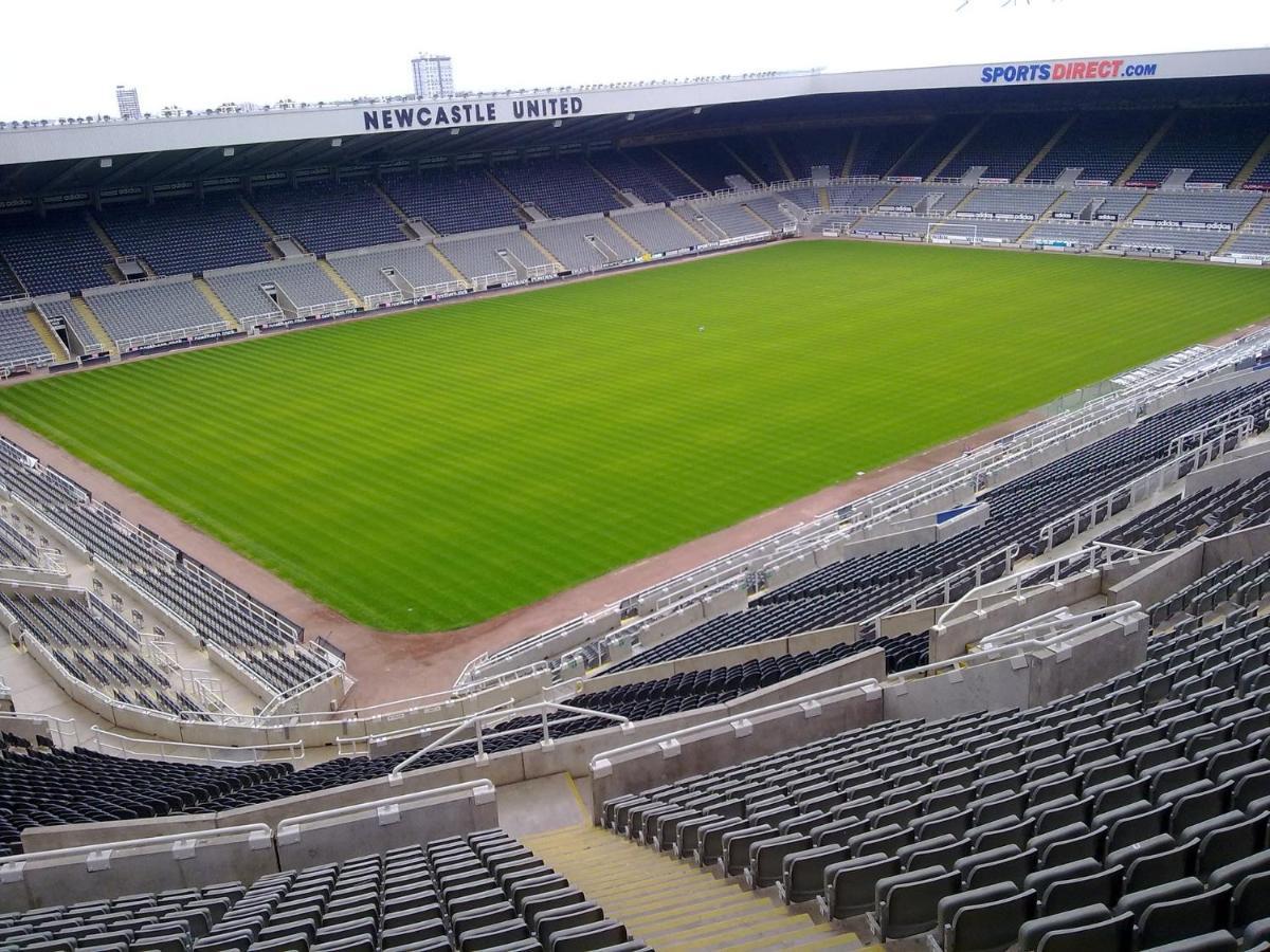 Newton Court Newcastle Ensuite Rooms นิวคาสเซิล อะพอน ไทน์ ภายนอก รูปภาพ
